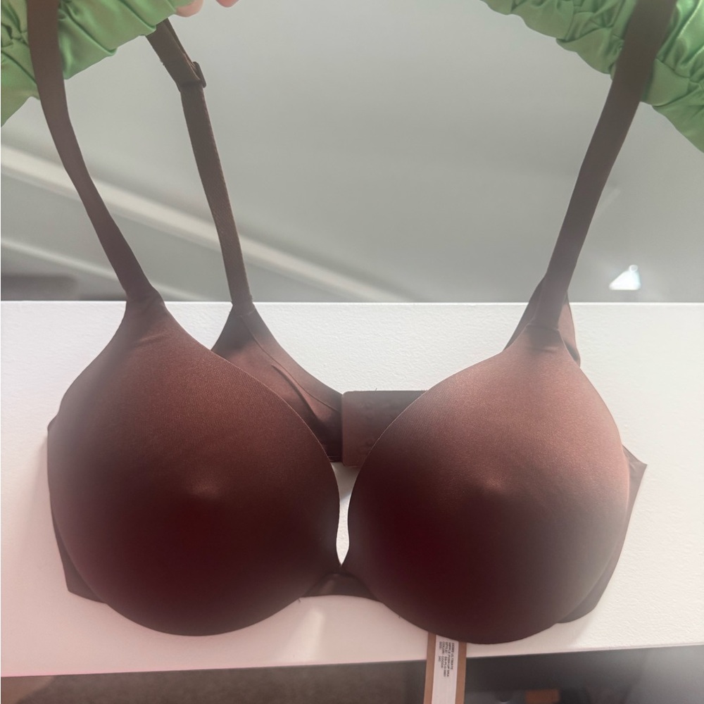 SKIMS Ultimate NIPPLE PUSH-UP BRA 34C - Picture 6 of 11